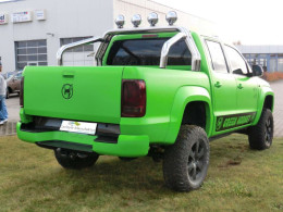 VW Amarok green