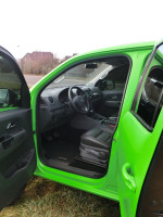 VW Amarok green