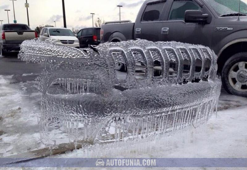 parking jeep ice