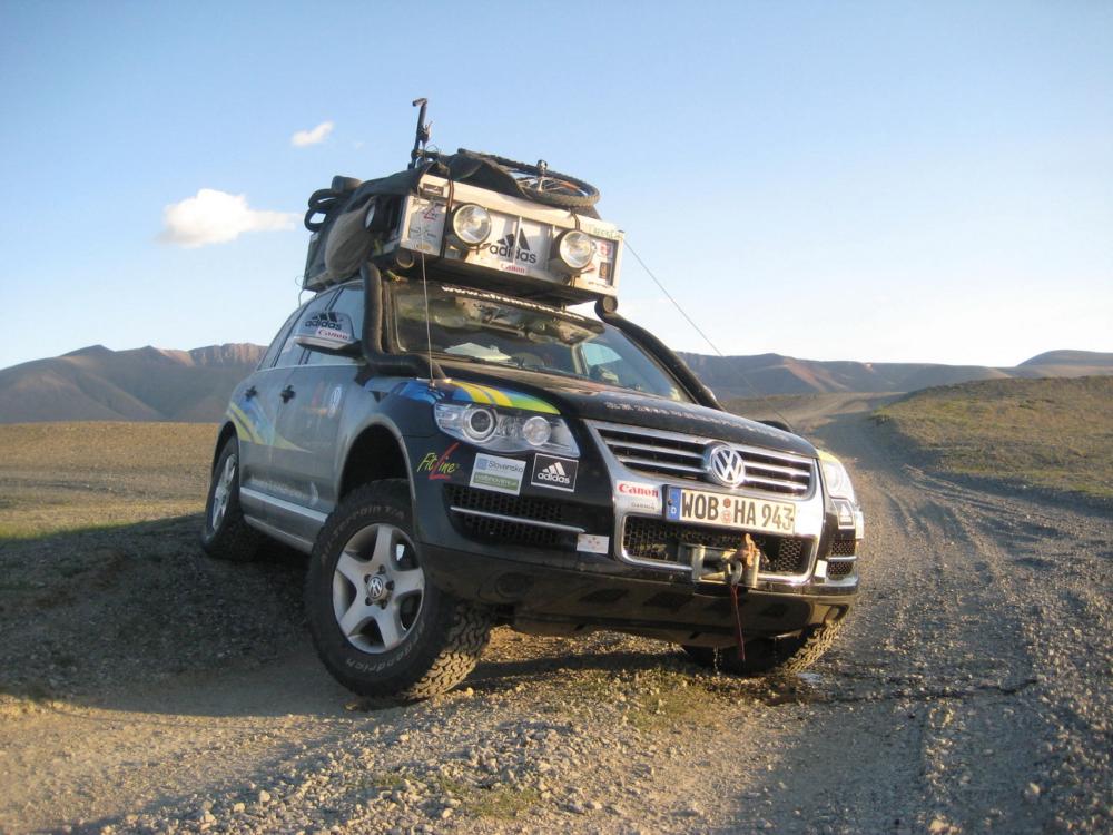 2008 VW Touareg on Expedition in China