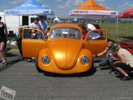 Volkswagen Beetle orange